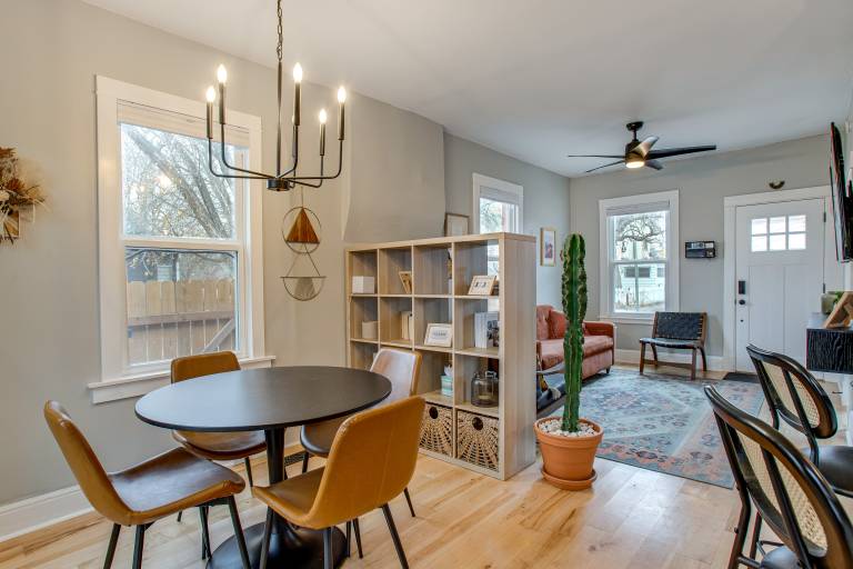 Walk to Eats! Tennyson Haven w/ Pet-Friendly Yard — photo 3