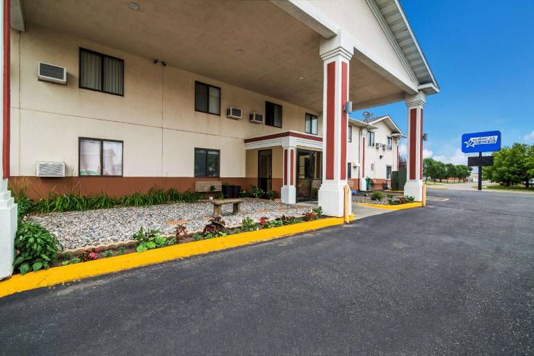 Americas Best Value Inn Fargo in Fargo, ND
