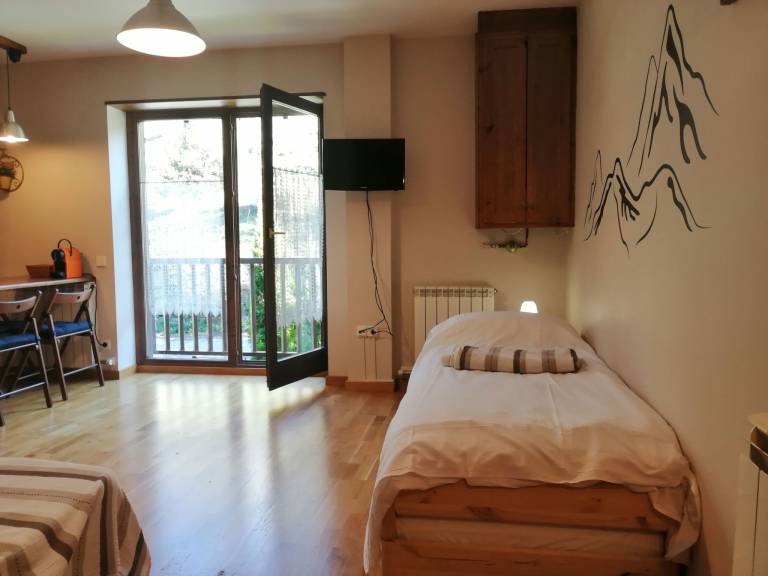 Holiday apartment with yard | Pets are welcome — photo 2
