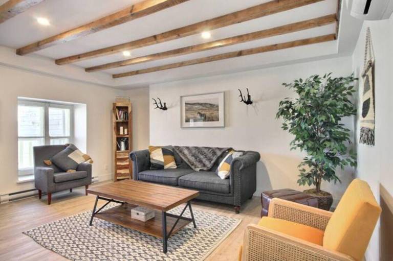 Spectacular 3 Bdrm Old Quebec Penthouse — photo 3
