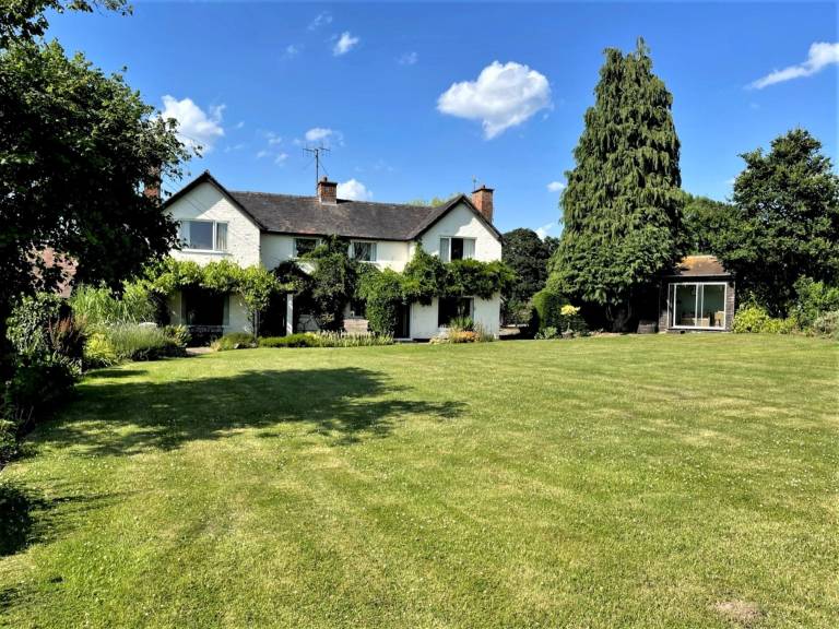 Cottage  Malvern