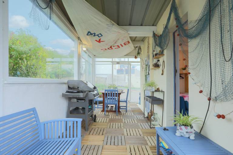Studio with BBQ, terrace & fast internet | Sea view in Morlaix