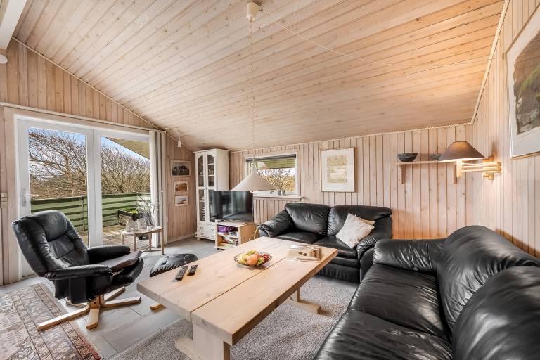 Cozy holiday home with a large enclosed terrace. — photo 5