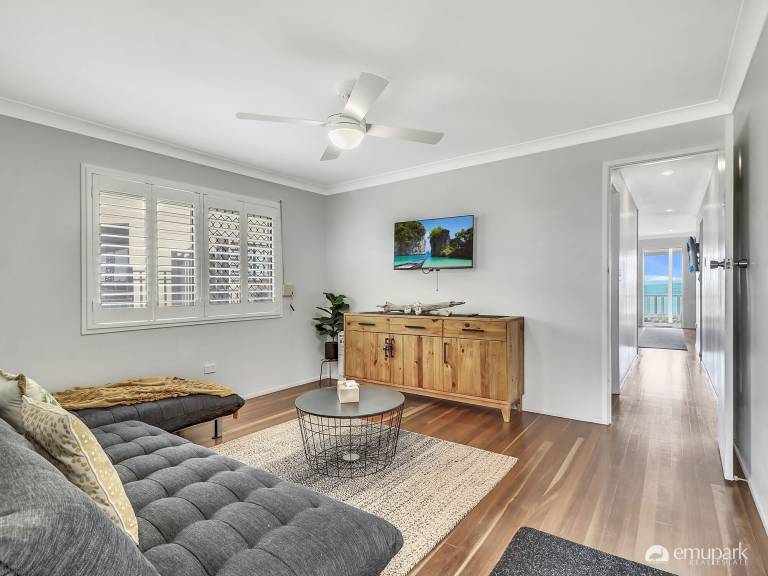 House Emu Park