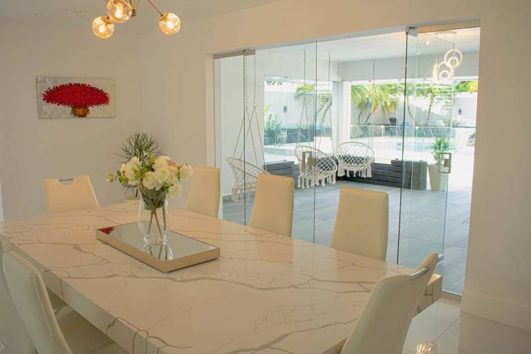 Luxury Smart Mansion 11000 sqft With Heat Pool 7BR — photo 4