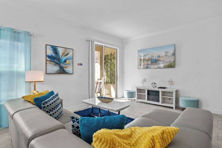 House Four Corners