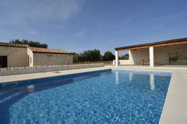 Villa with private pool, barbeque & garden | Panoramic view — photo 2