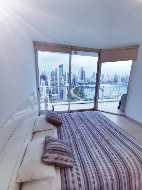 Condo Calidonia