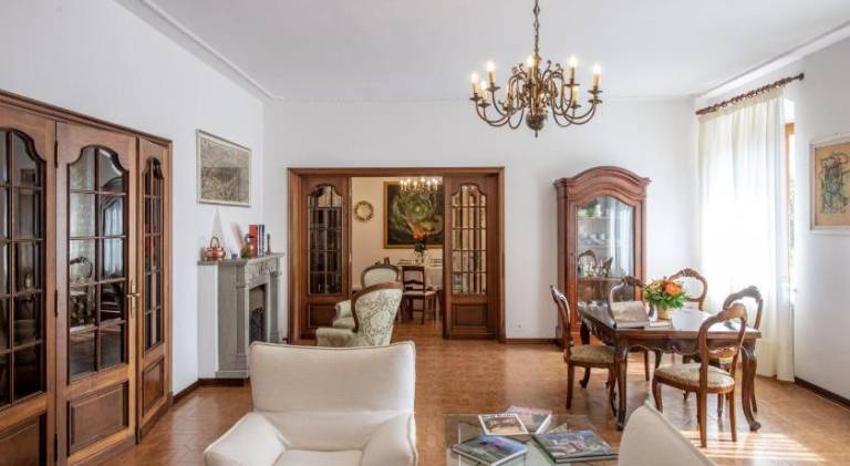 Villa with terrace, BBQ & yard | Pet-friendly — photo 3