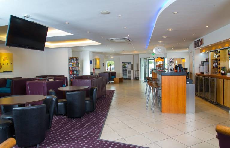 Holiday Inn Express Bedford By IHG — photo 5