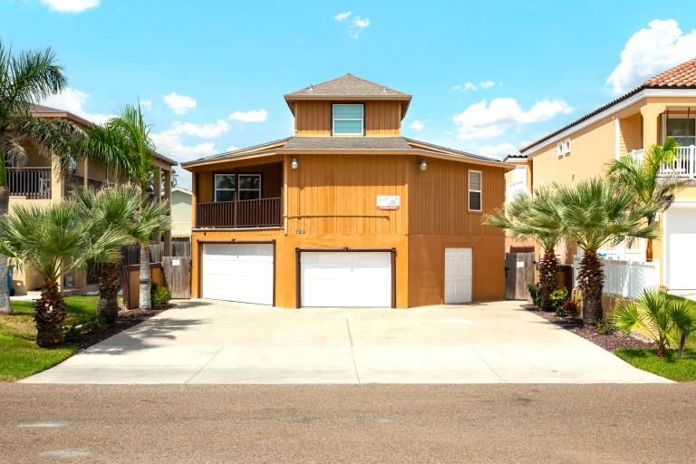 Family-friendly spacious vacation home with private pool & barbeque | Sea view | Close to the beach | Perfect for remote work | Dogs allowed — photo 2