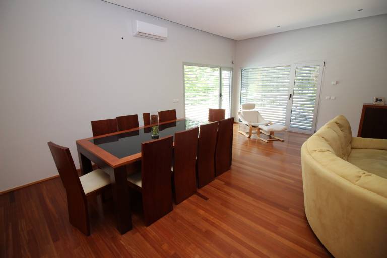 Fully equipped charming house with hot tub, barbecue & private pool | Pets allowed — photo 5