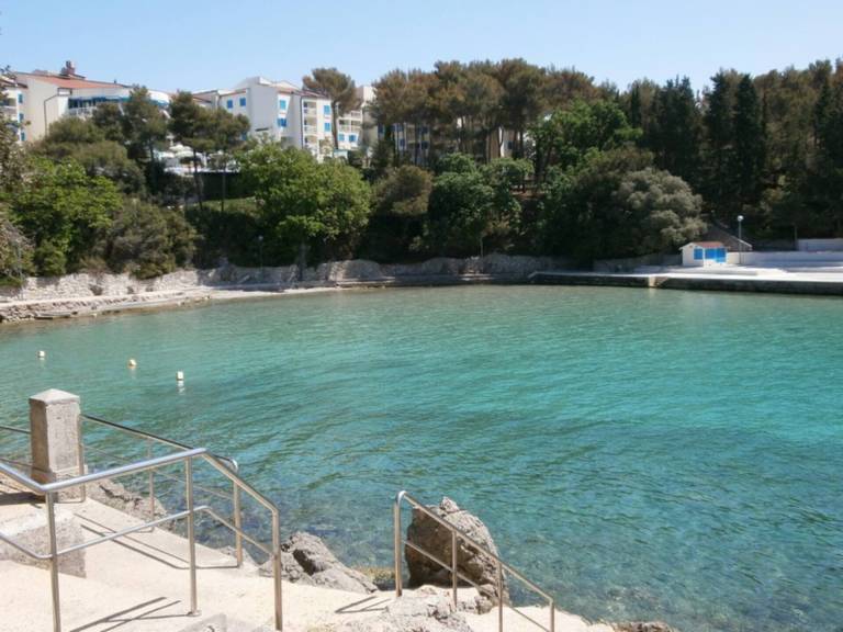 Apartman  Draga Bašćanska