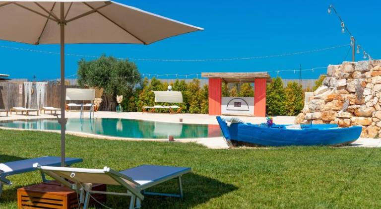 Pleasant apartment with yard, grill & pool | Dogs allowed in Fasano