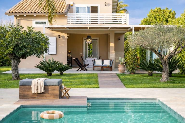 Children-friendly spacious villa with terrace, barbeque & private pool | Pool view | Dogs allowed — photo 4