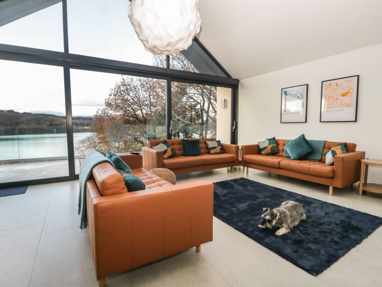 Family-oriented cottage with yard | Pet-friendly — photo 4