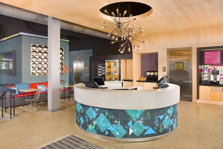 Aloft Cleveland Beachwood — photo 5