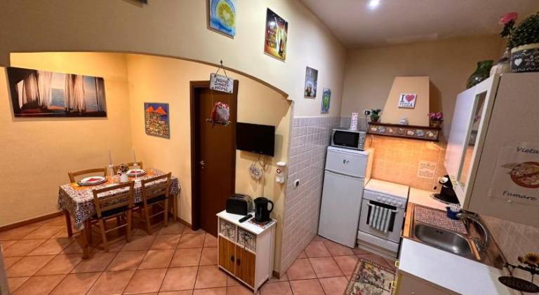 Lovely apartment | Next to Naples Cathedral | Pets allowed — photo 2