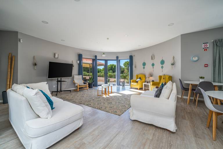Fully equipped nice villa with garden, private pool & patio | Mountain view | Good for workation | Pets are welcome — photo 3