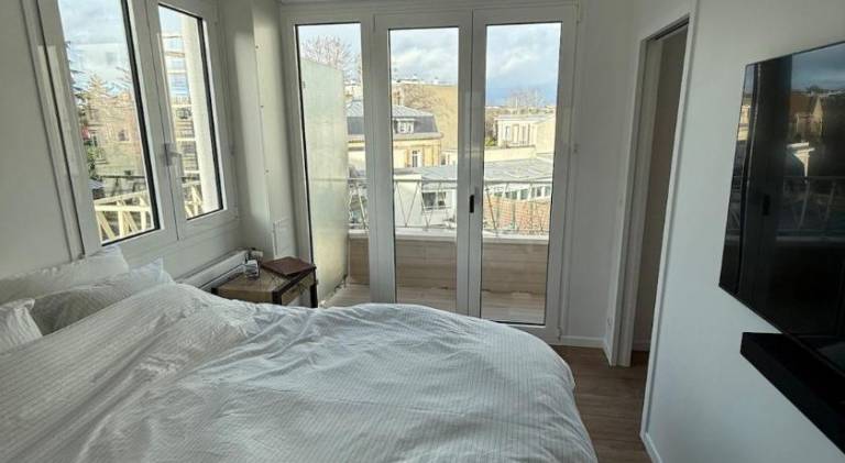 Fully equipped nice rental apartment with terrace | Suitable for remote work | Pets are welcome — photo 2