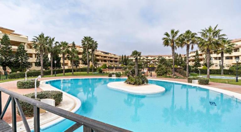 Rental apartment with pool — photo 3