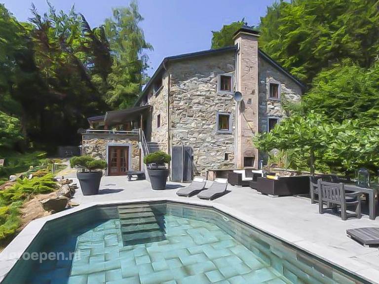 Vacation home with private pool, barbecue & garden in Liege