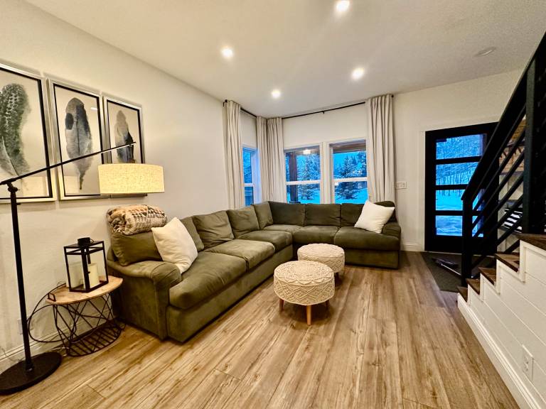 Family-friendly vacation home with hot tub | Lake view | Pets are welcome — photo 5