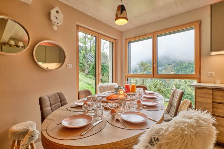 Chalet 'L'Ecrin De Venosc' with Mountain View, Private Terrace and Wi-Fi — photo 4