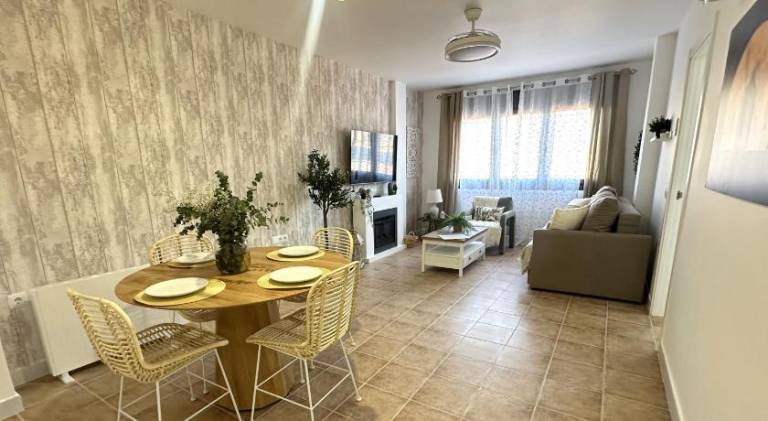 Rental apartment with terrace — photo 2