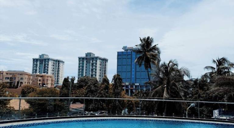 Apartment with pool — photo 3