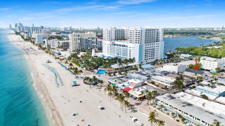 Stylish Hobe loft cozy beach UNIT 3