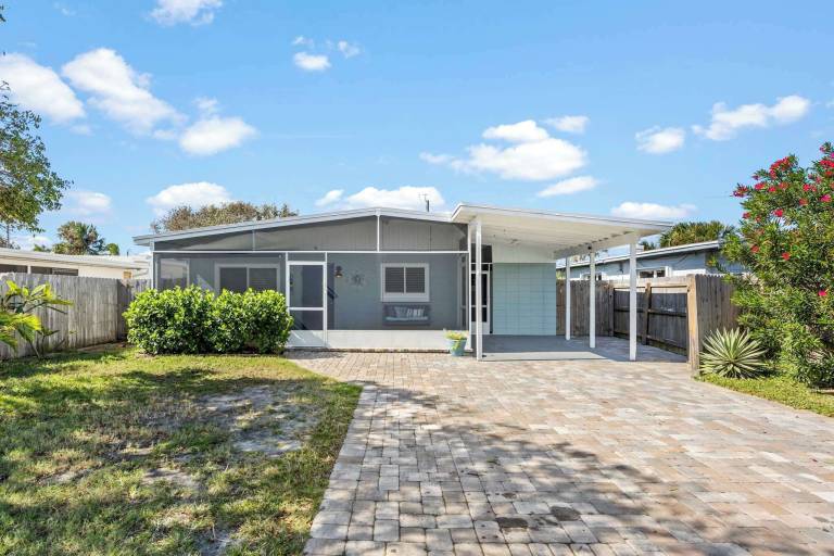 House  Cocoa Beach