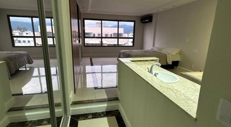 Holiday apartment with pool — photo 5