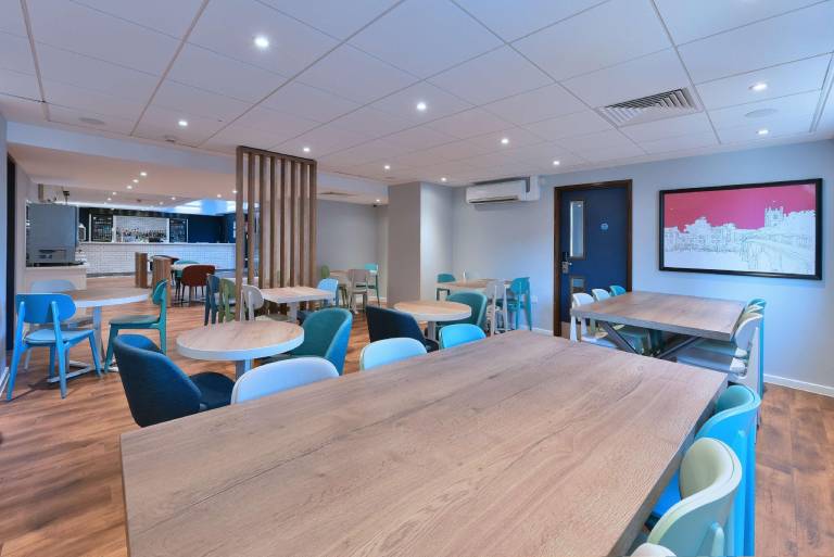Travelodge Maidenhead Central — photo 4