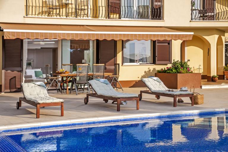 Children-friendly beautiful villa with private pool, garden & terrace | Pets are welcome — photo 5
