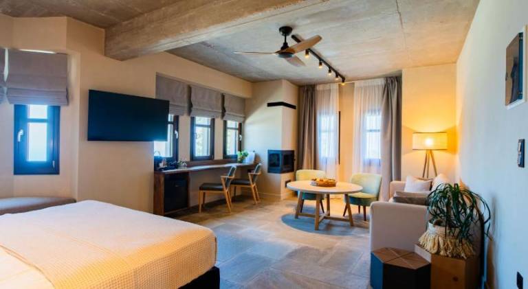 12 Months Luxury Resort — photo 2