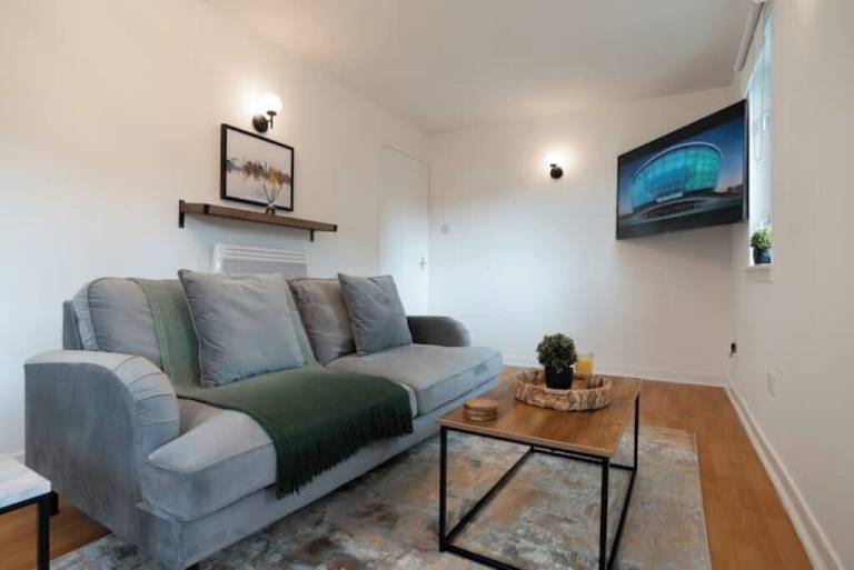 Condo Glasgow