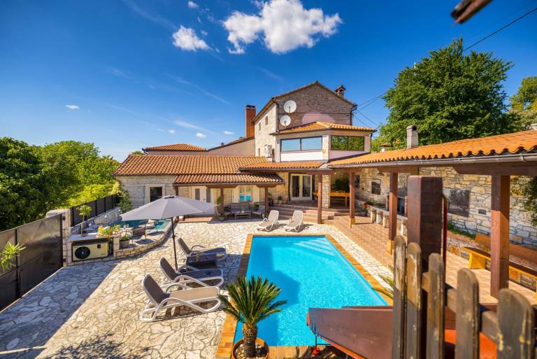Villa  Tinjan