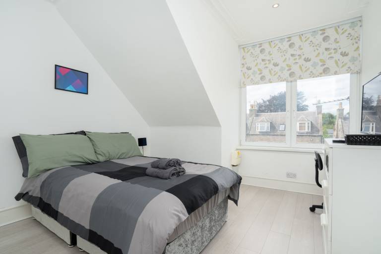 Cosy fully equipped Studio 6 close to University