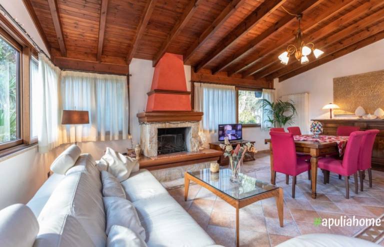 Family-friendly villa with BBQ, private pool & garden | Garden view | Close to the beach | Pet-friendly — photo 2