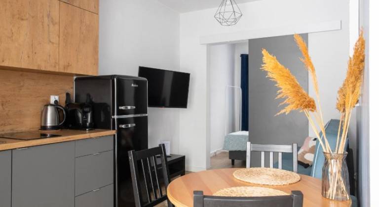 Serviced apartment with terrace & yard | Pet-friendly in Lódz