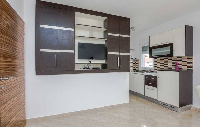Holiday home Tomislav for 12 guests near the beach — photo 4