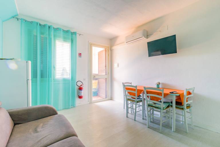 Lovely rental apartment with terrace | Sea view | Next to the beach | Dogs allowed — photo 2