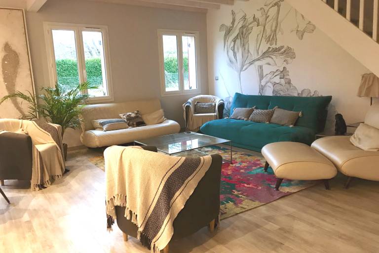 Holiday Home 'La Maison Des Mésanges' with Private Terrace, Wi-Fi and Air Conditioning — photo 2