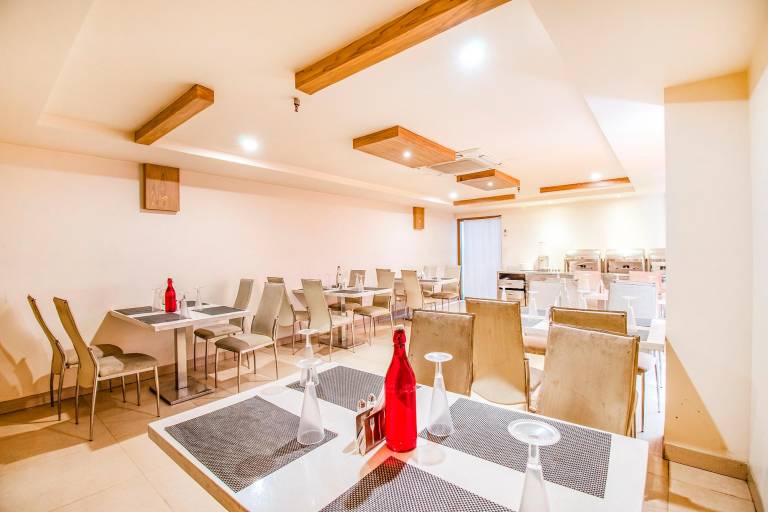 FabHotel Prime Royal Castle Nr Coimbatore North Railway Station