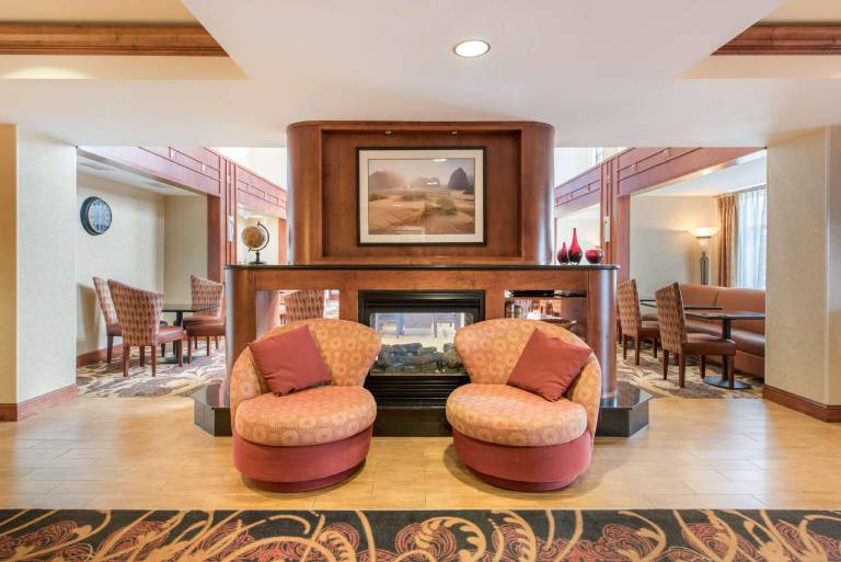 Hampton Inn & Suites Arcata — photo 5