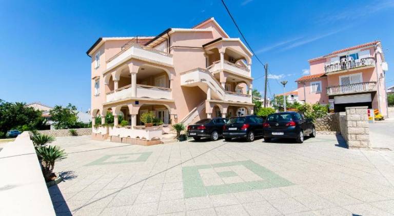 Apartment Novalja