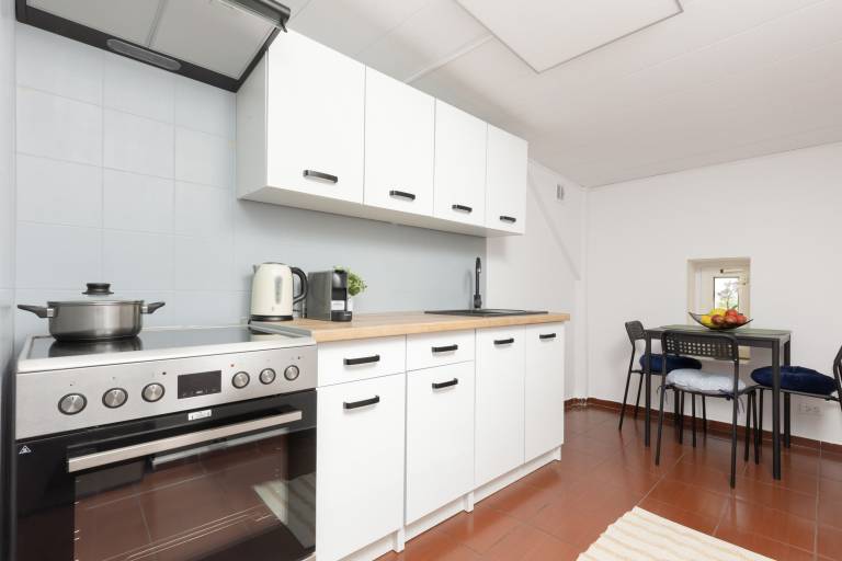 Apartment with fast internet, garden & patio — photo 5