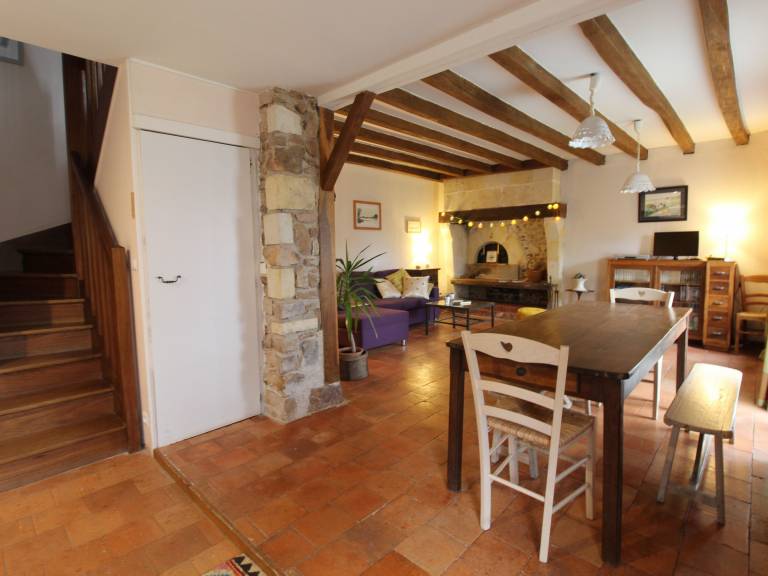 Charming Cottage in Wine Hamlet: Sleeps 5, Cozy Garden, Near Loire Castles — photo 4