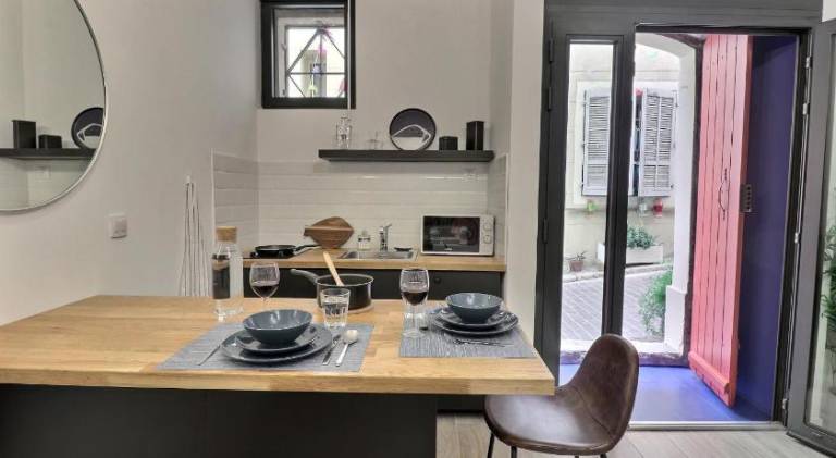 Holiday apartment | Near Marseille Cathedral | Suitable for remote work | Pet-friendly — photo 5